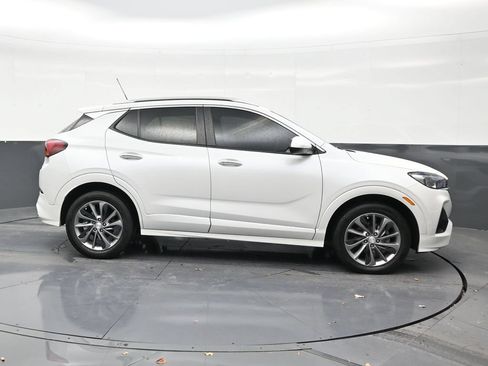Used 2022 Buick Encore GX Select w/ Sport Touring Package FWD image 6