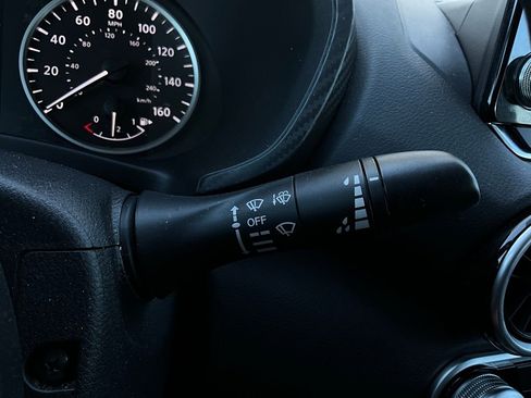 Used 2025 Nissan Sentra S image 30