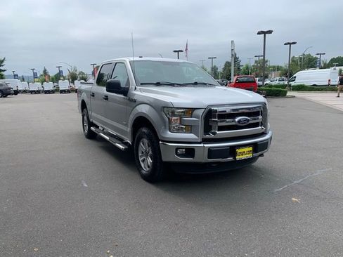 Used 2016 Ford F150 XLT image 8