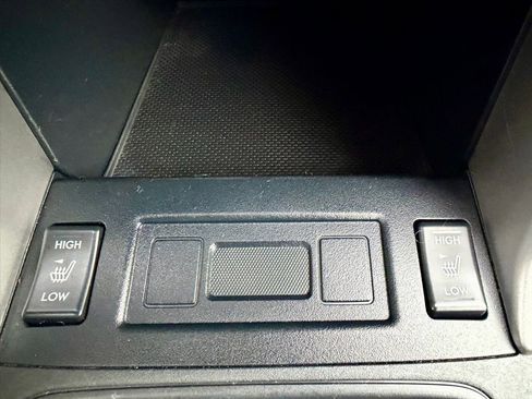Used 2016 Subaru Forester 2.5i Premium AWD/4WD image 31