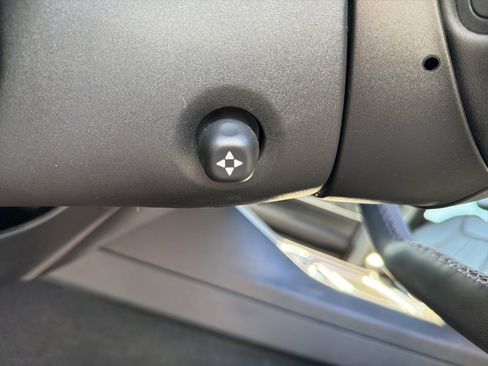 Used 2022 Jeep Wagoneer Series II w/ Premium Group I image 7