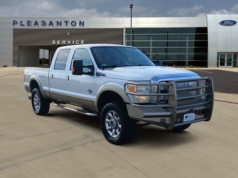 Used 2012 Ford F250 Lariat w/ Lariat Interior Pkg image 7