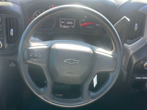 Used 2019 Chevrolet Silverado 1500 Custom Trail Boss w/ Custom Convenience Package image 3