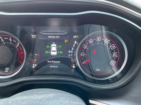 Used 2018 Dodge Challenger R/T RWD image 3