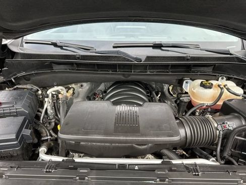 Used 2024 GMC Yukon SLT AWD/4WD image 36