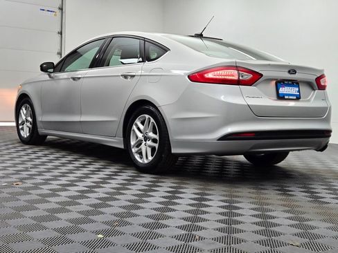 Used 2014 Ford Fusion SE image 9