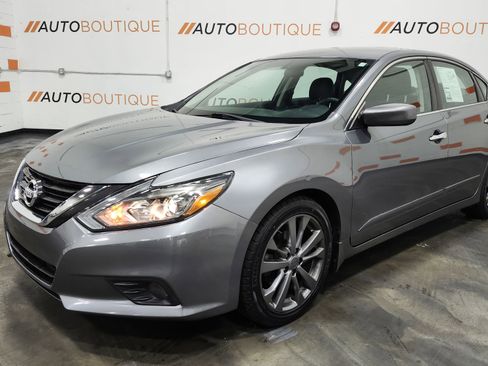 Used 2018 Nissan Altima 2.5 SR w/ SR Special Edition image 13