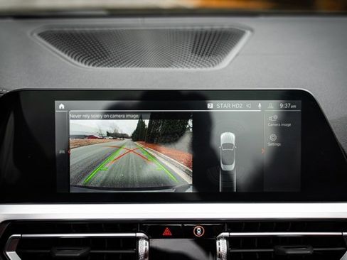 Used 2023 BMW M440i Convertible w/ Premium Package image 32