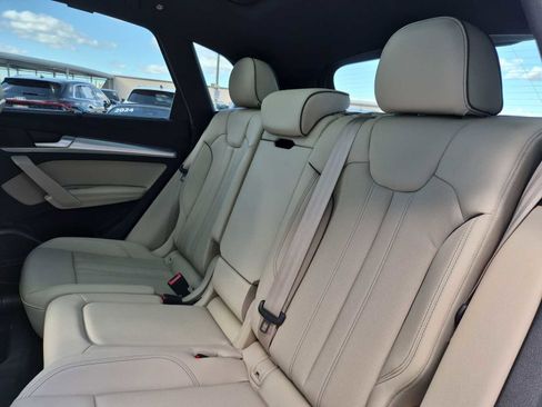Certified 2025 Audi Q5 2.0T Premium Plus image 19