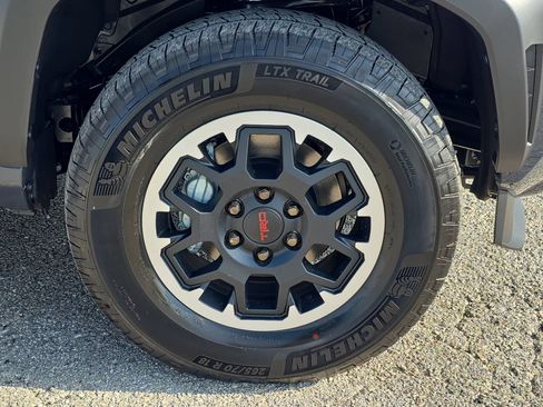 New 2026 Toyota 4Runner TRD Off-Road Premium AWD/4WD image 27