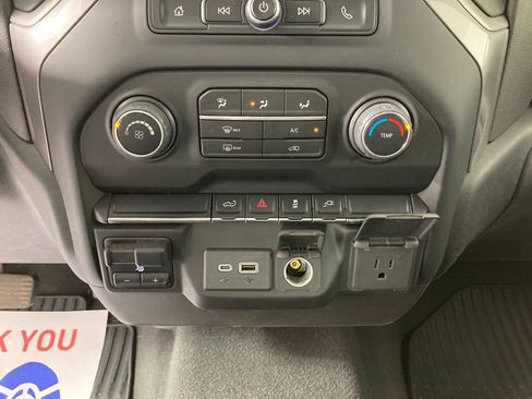 Used 2022 Chevrolet Silverado 2500 Custom w/ Custom Convenience Package AWD/4WD image 10