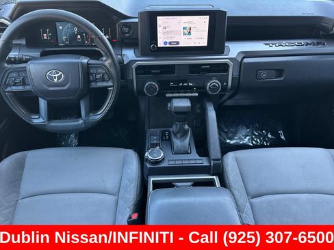 Used 2025 Toyota Tacoma SR5 AWD/4WD image 16