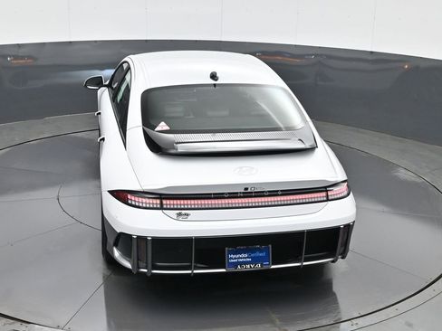 Certified 2024 Hyundai Ioniq 6 SEL image 18