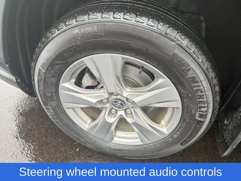 Used 2023 Toyota RAV4 XLE image 28