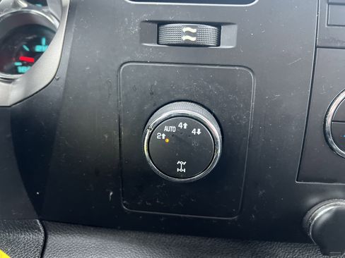 Used 2010 Chevrolet Silverado 1500 LT w/ Power Pack Plus image 21