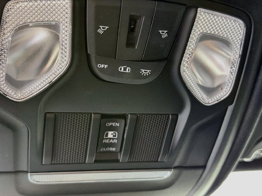 Used 2020 RAM 1500 Lone Star RWD image 34