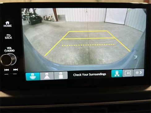 New 2025 Honda Pilot Touring image 25