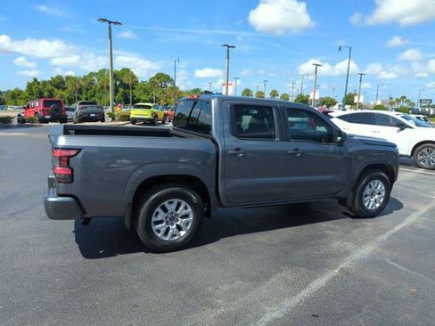 Certified 2023 Nissan Frontier SV w/ Technology Package RWD image 5