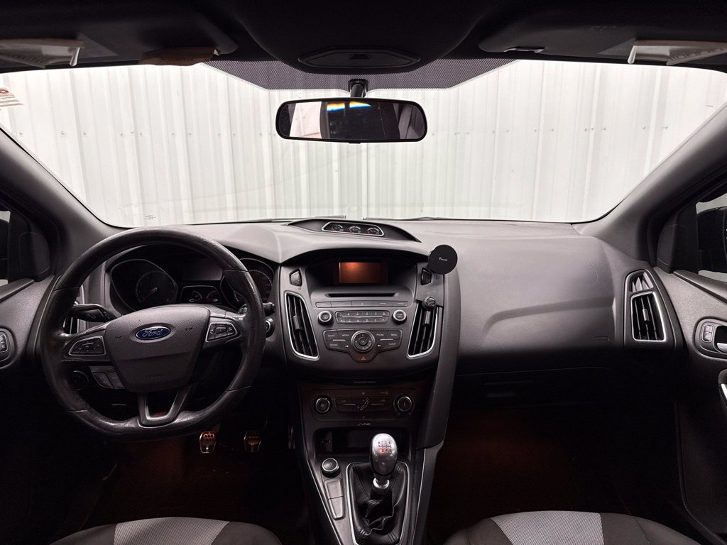 Used 2016 Ford Focus ST FWD image 13