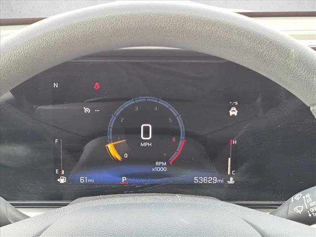 Used 2025 Chevrolet Trax LT FWD image 11