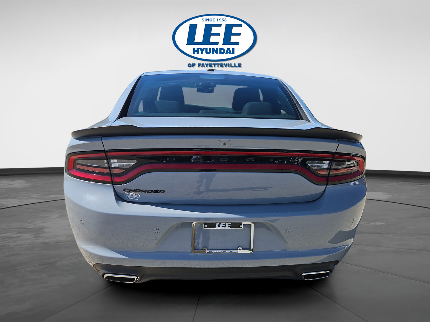 Used 2021 Dodge Charger SXT w/ Blacktop Package RWD image 4
