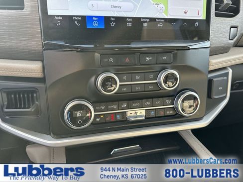 Used 2024 Ford Expedition Max Limited image 19