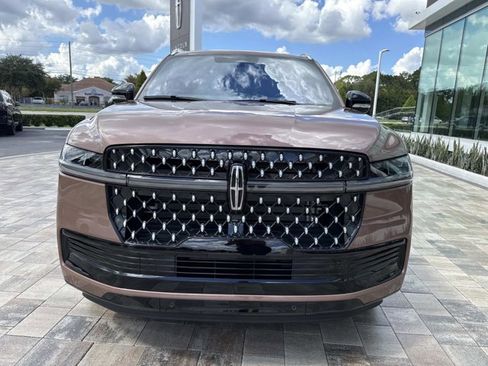 New 2025 Lincoln Navigator L Black Label image 5