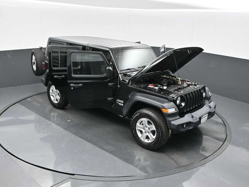 Used 2020 Jeep Wrangler Unlimited Sport S image 32
