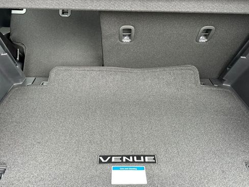 New 2025 Hyundai Venue SEL image 16