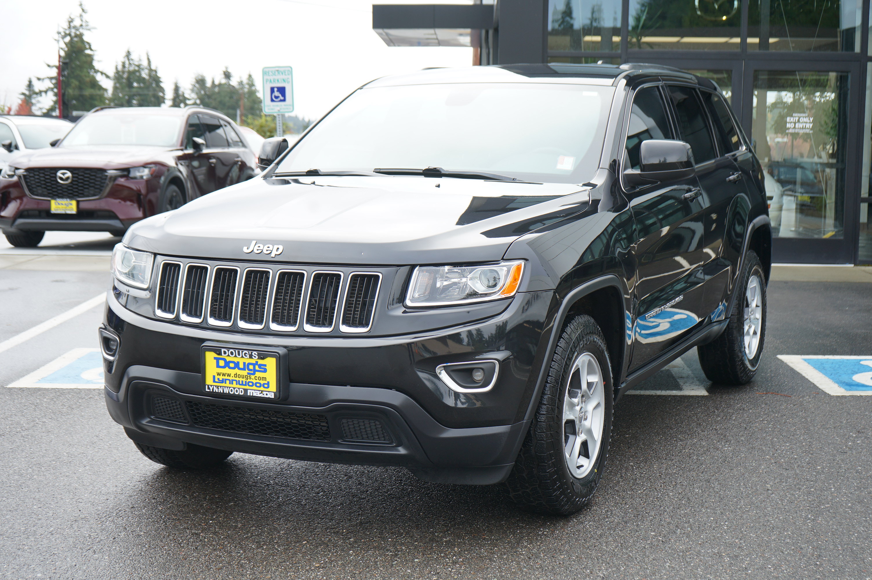 Used 2015 Jeep Grand Cherokee Laredo AWD/4WD image 9
