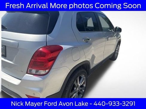 Used 2019 Chevrolet Trax LT w/ Driver Confidence Package FWD image 4
