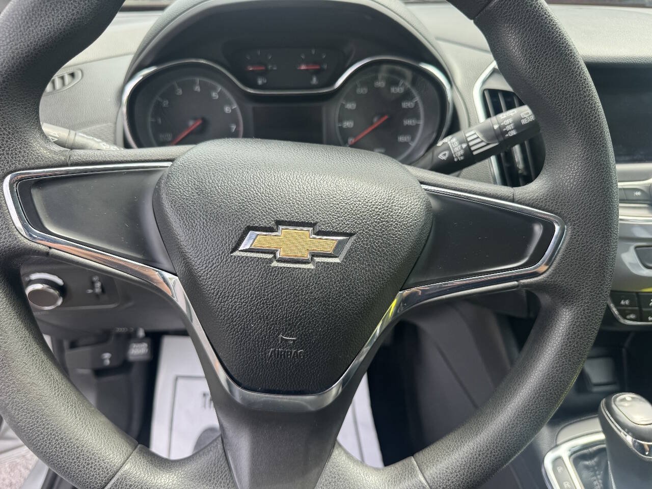Used 2019 Chevrolet Cruze LS FWD image 9