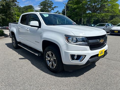 Used 2020 Chevrolet Colorado Z71 AWD/4WD image 3