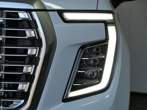 New 2026 GMC Yukon XL Denali w/ Denali Reserve Package AWD/4WD image 10