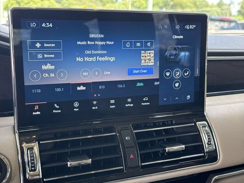 Used 2024 Lincoln Navigator L Reserve AWD/4WD image 29