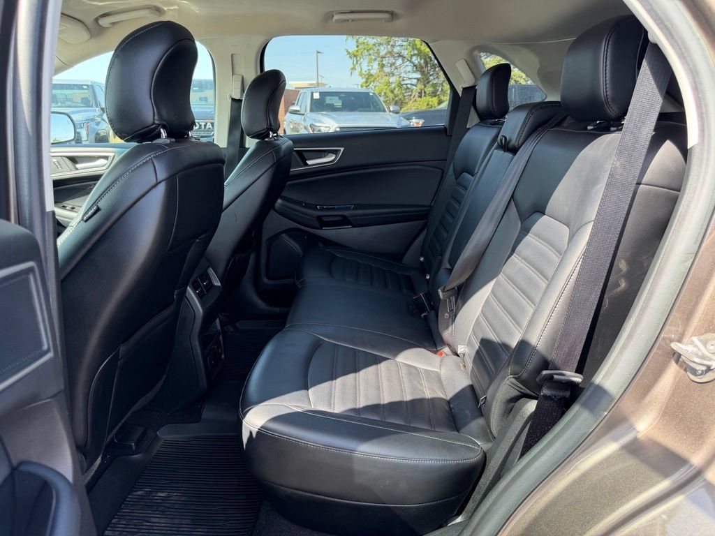 Used 2019 Ford Edge SEL w/ Equipment Group 201A AWD/4WD image 10