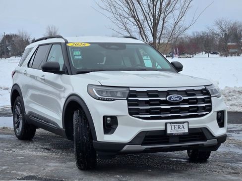 New 2026 Ford Explorer Active w/ Active Comfort Package image 3