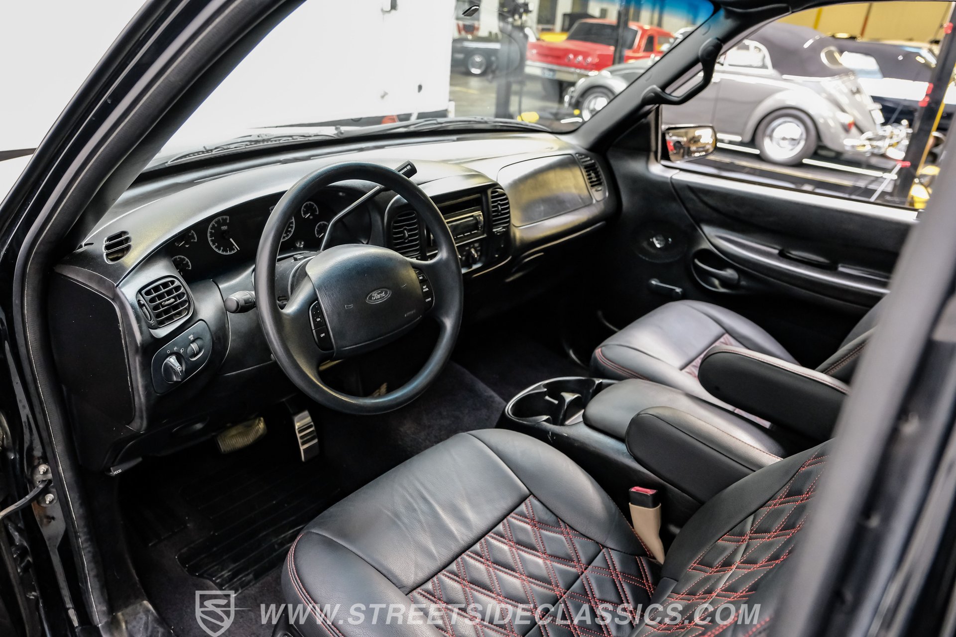 Used 1998 Ford F150 2WD Regular Cab image 4