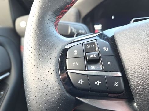 Used 2025 Ford Explorer ST image 26