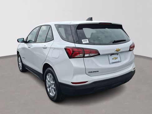 Certified 2023 Chevrolet Equinox LS FWD image 4