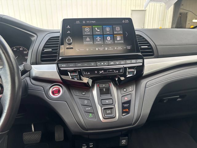 Used 2025 Honda Odyssey Sport-L image 17