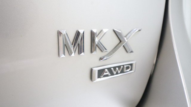 Used 2013 Lincoln MKX AWD image 24