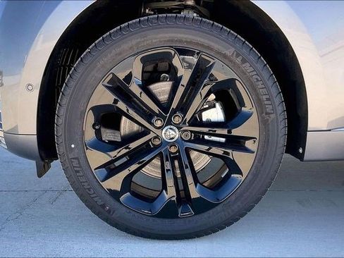 New 2025 Jaguar F-PACE R-Dynamic S AWD/4WD image 13