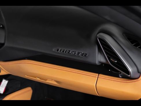 Used 2017 Ferrari 488 GTB RWD image 39