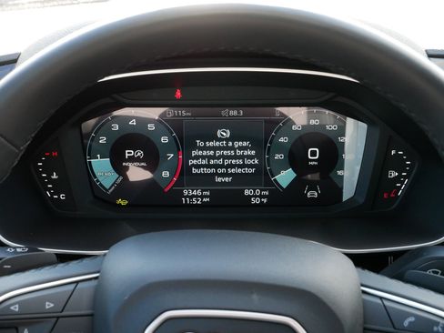 Used 2025 Audi Q3 2.0T Premium w/ Convenience Package image 21