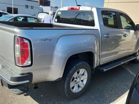 Used 2015 GMC Canyon SLE w/ SLE Convenience Package AWD/4WD image 4