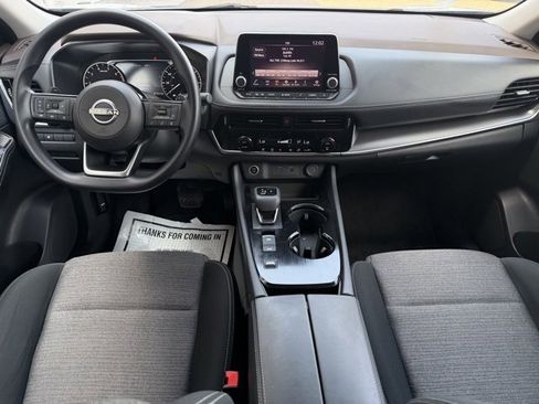 Certified 2023 Nissan Rogue SV image 27