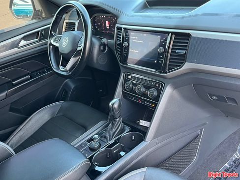 Used 2020 Volkswagen Atlas Cross Sport SEL Premium AWD/4WD image 12