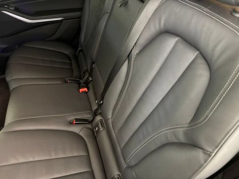 Used 2022 BMW X7 xDrive40i w/ Premium Package AWD/4WD image 24