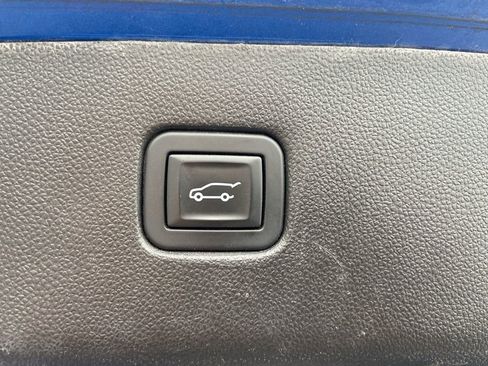 Used 2019 Chevrolet Blazer LT FWD image 14